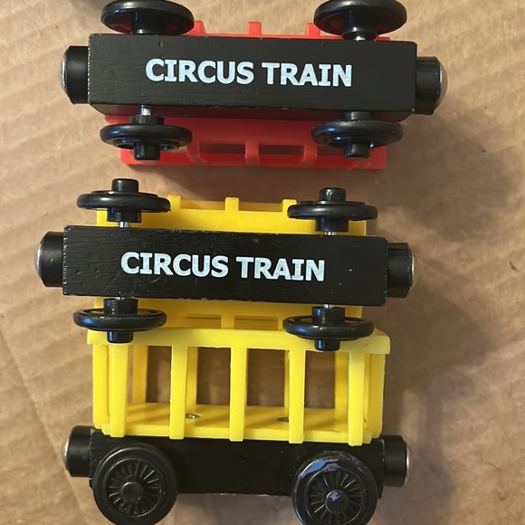 Thomas Percy Circus Train Cannon